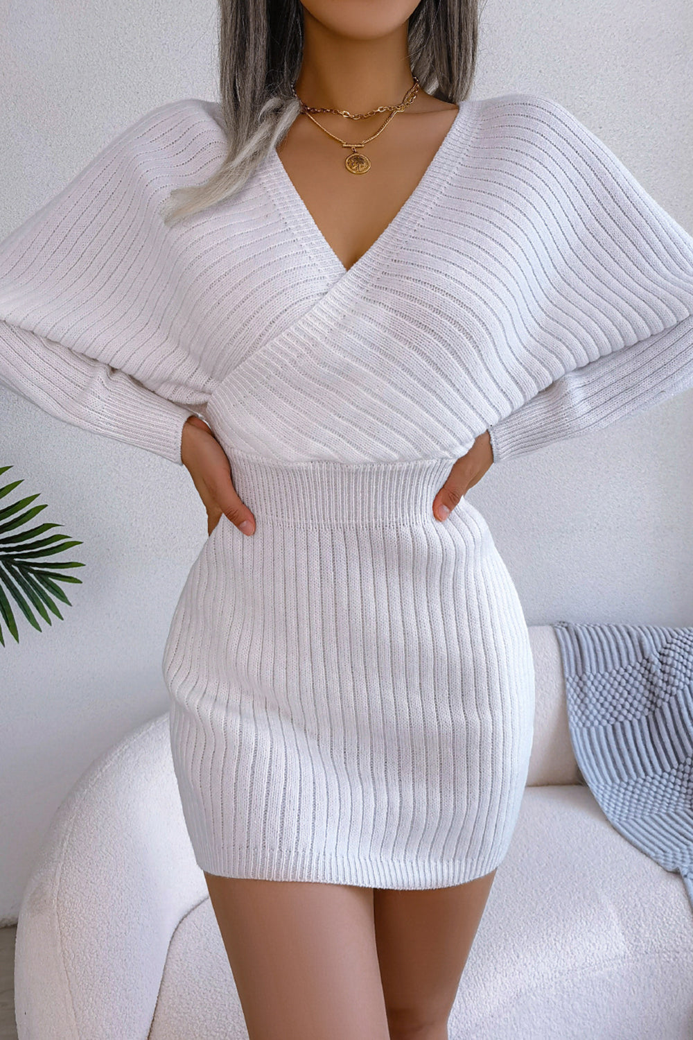 White Bodycon V Neck Ribbed Knitted Sweater