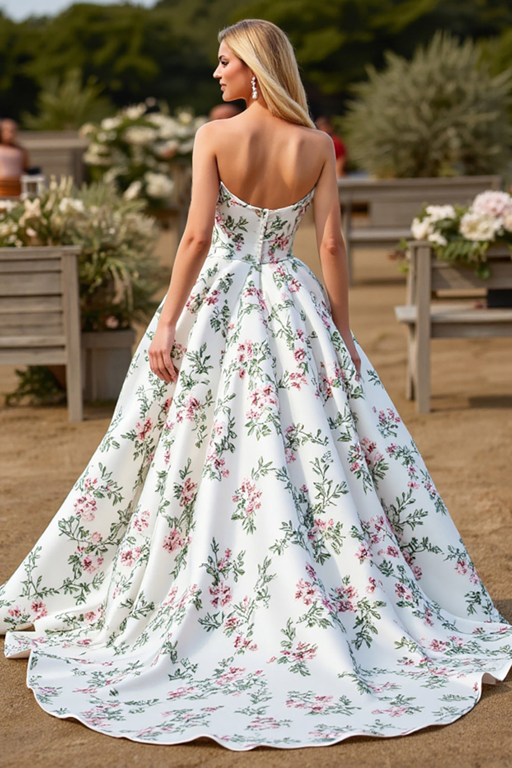 White Floral Sweetheart A Line Sweep Train Wedding Dress