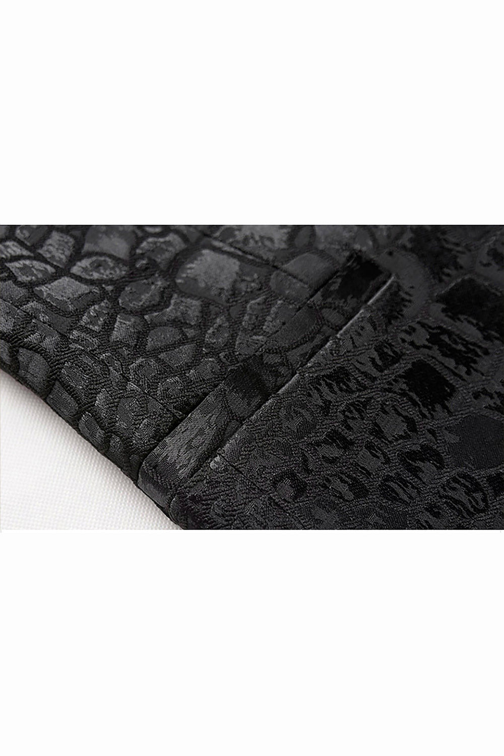 Black Jacquard Peak Lapel One Button 2 Pieces Men Formal Suit