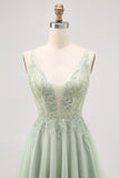 Sparkly Green Tulle V-Neck Beaded Short Cocktail Dress with Appliques