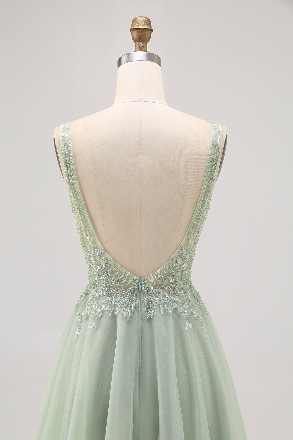 Sparkly Green Tulle V-Neck Beaded Short Cocktail Dress with Appliques