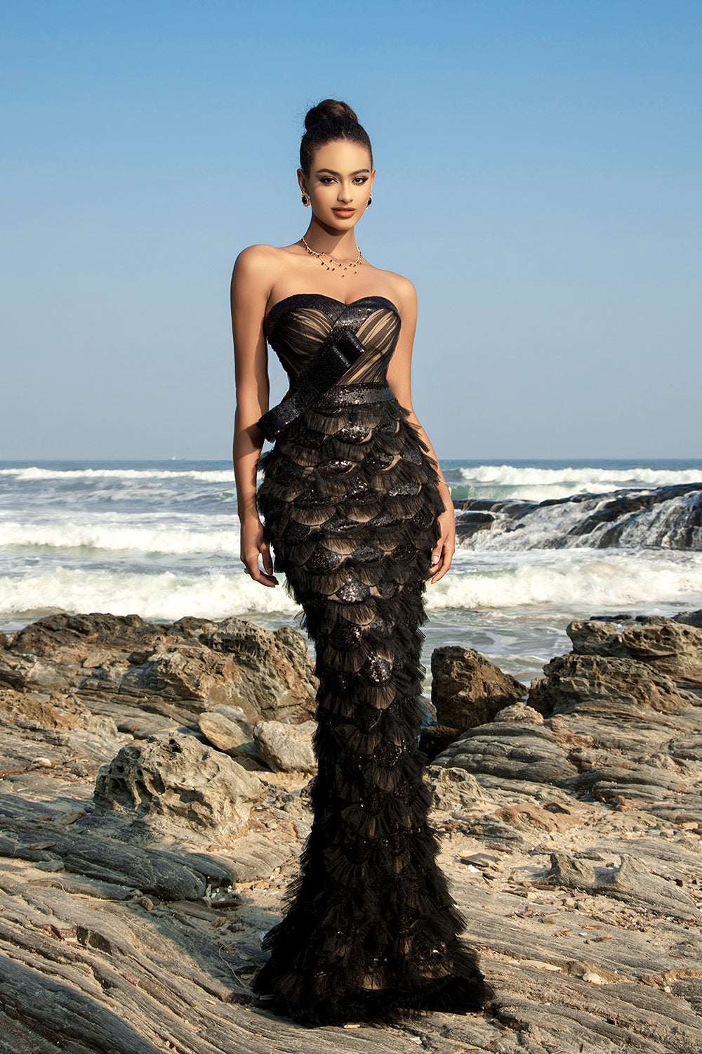 Sparkly Sweetheart Black Mermaid Long Formal Dress with Feathers