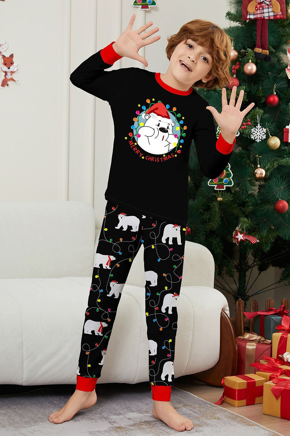 Black Long Sleeves Pear Pattern Printed Christmas Family Matching Pajamas