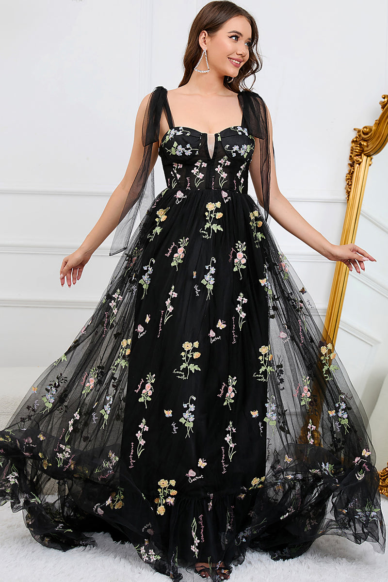 Black embroidered outlet evening dress