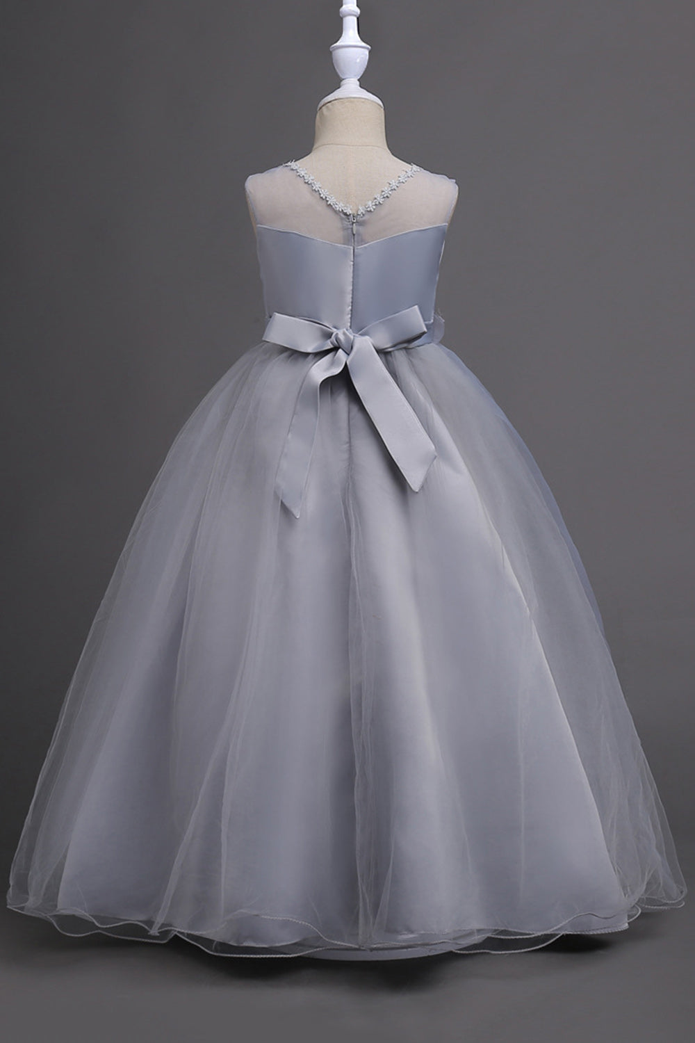 Tulle A-Line Round Neck Green Girls Dresses with Appliques