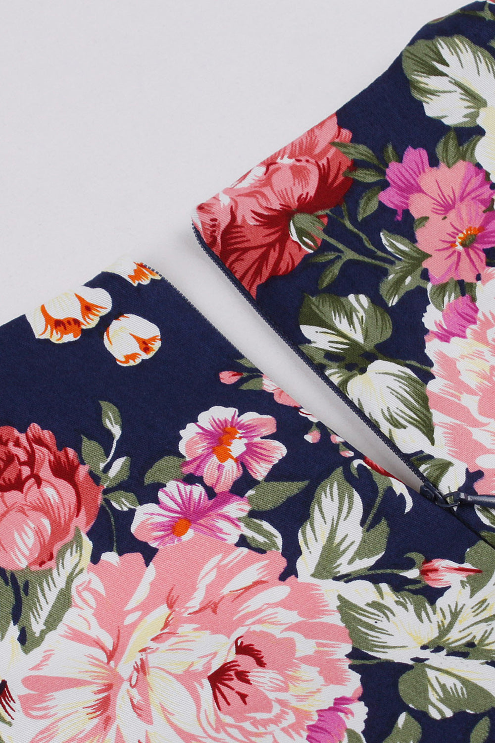 Navy Floral Printed Swing 1950s Dress with Short Sleeves