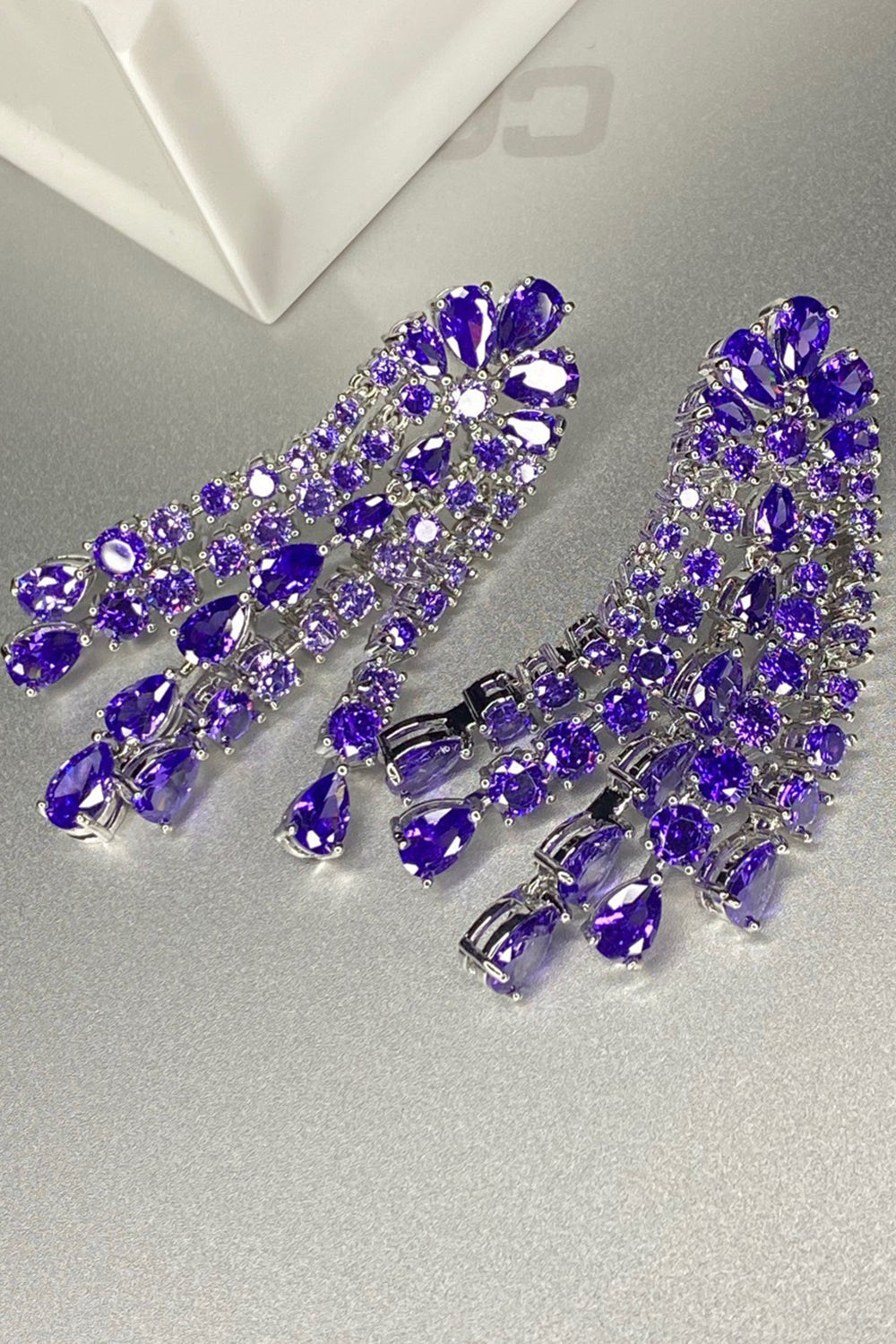 Green Sparkly Rhinestone Drop Earrings for Women