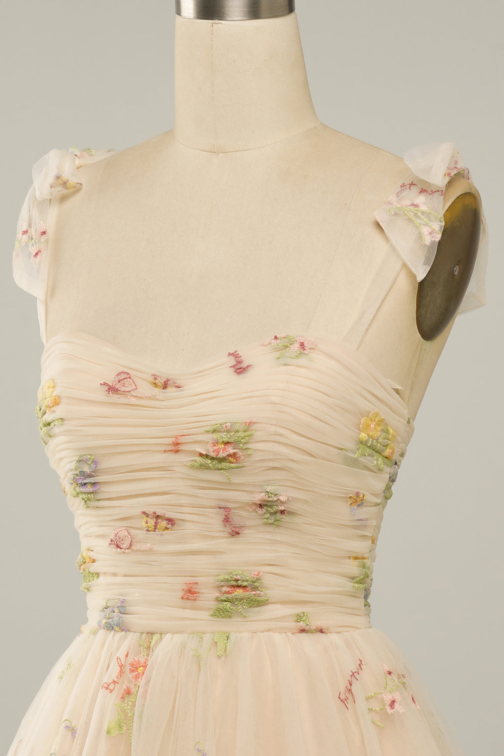 Sweetheart Champagne Short Cocktail Dress with Embroidery