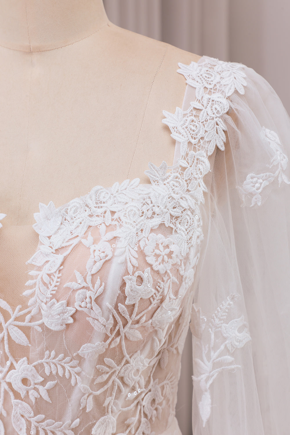 Ivory Lace Sweetheart Neck Long Sleeves Mermaid Wedding Dress with Sweep Train