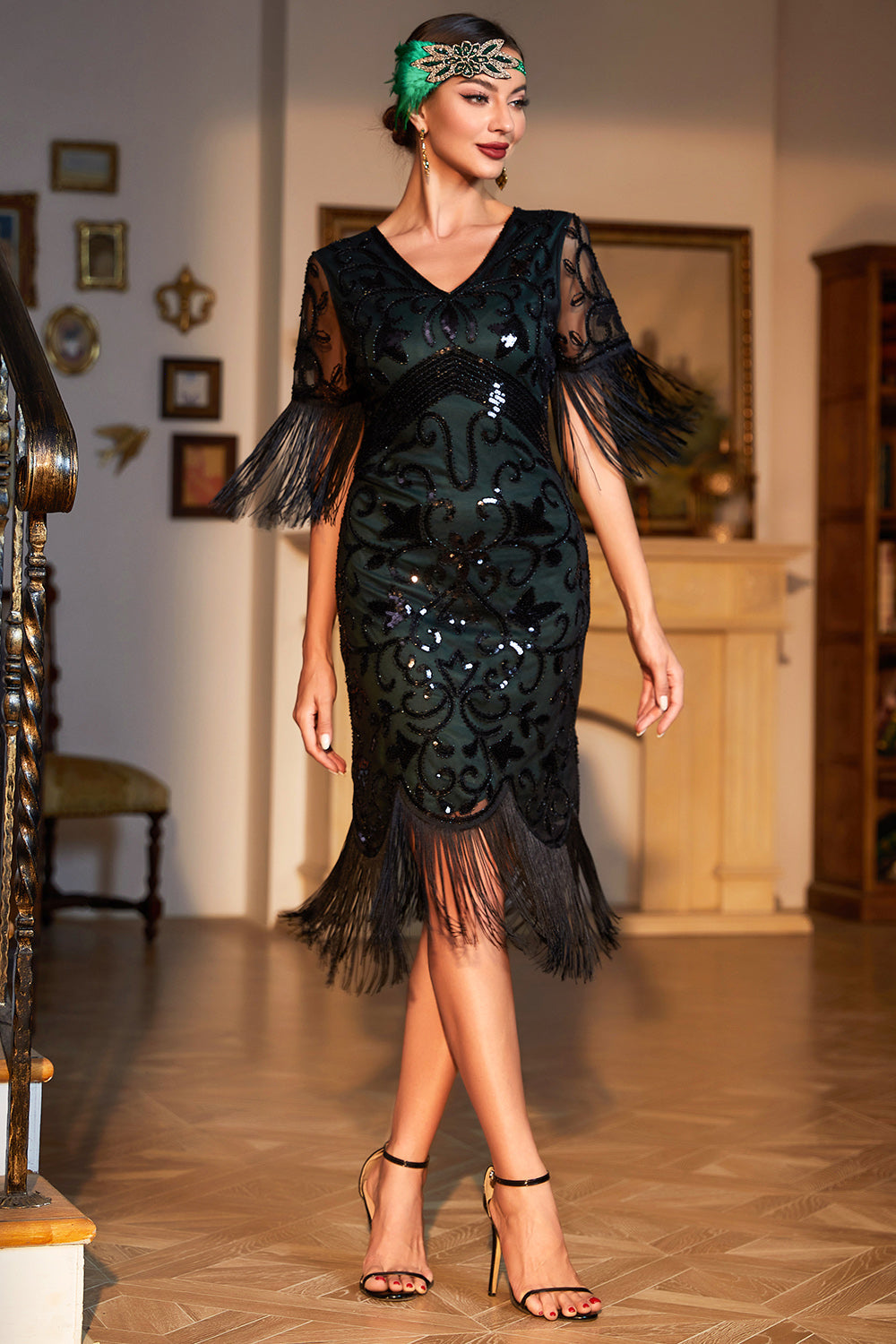 Dark Green V-neck Fringed Roaring 20s Party Dress