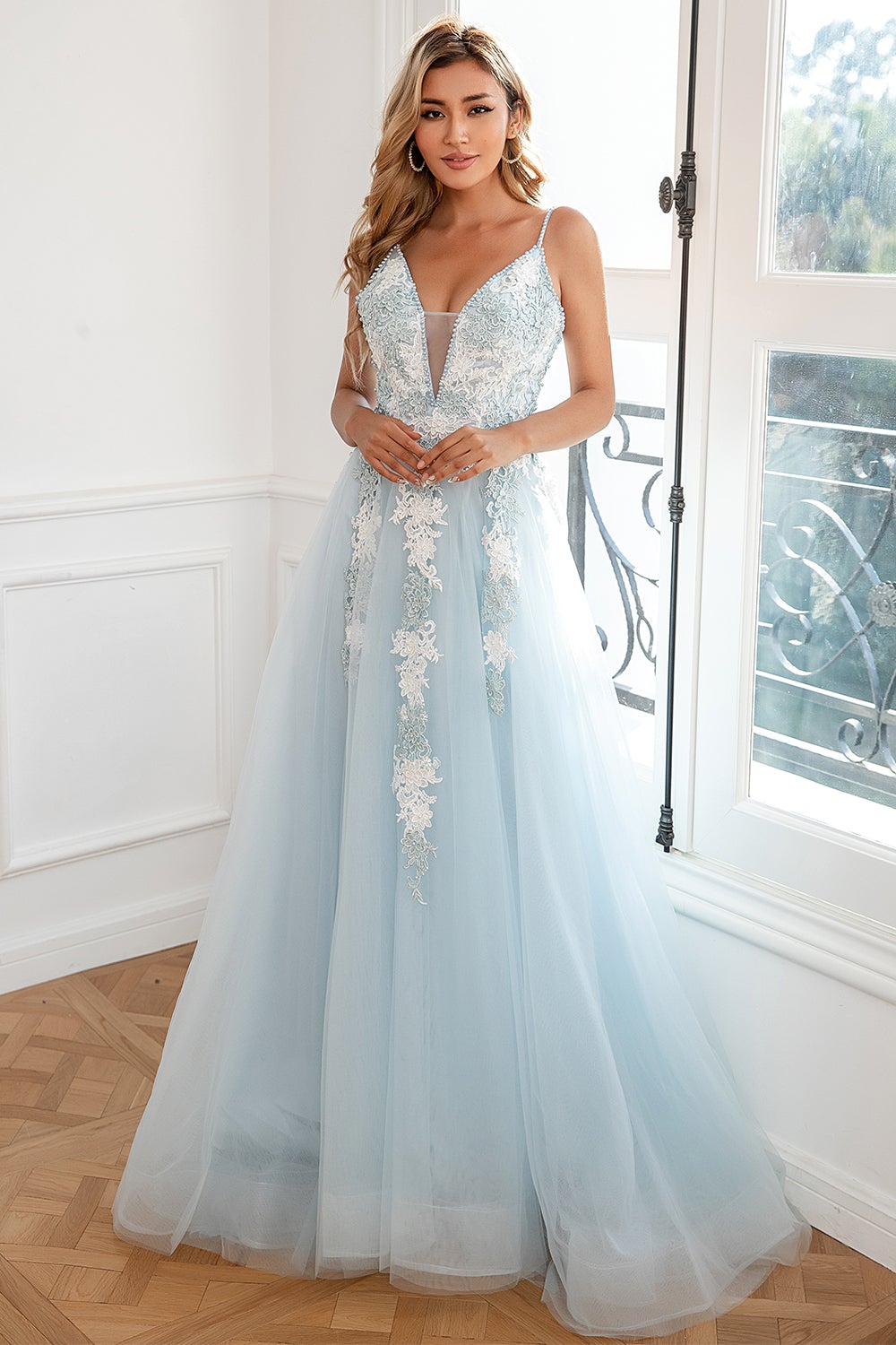 Light Blue Appliques Tulle Formal Dress