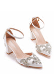 Delicate White Pointed Toe Bridal Shoes with Rhinestone