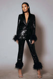 Sparkly 2 Pieces Lapel Black Women Formal Suits with Feathers