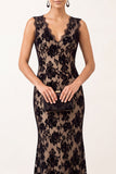 Black Mermaid V-Neck Lace Long Formal Dress