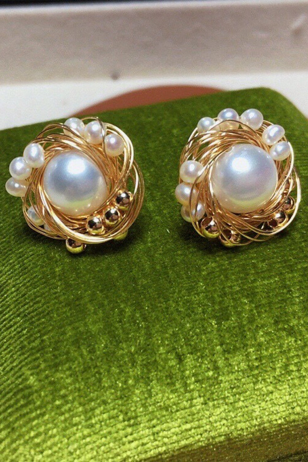 Natural Pearls Metal Earrings