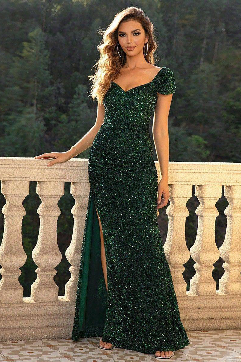 Sparkly Sequin Dark Green Short Sleeve Sweetheart Holiday Dress